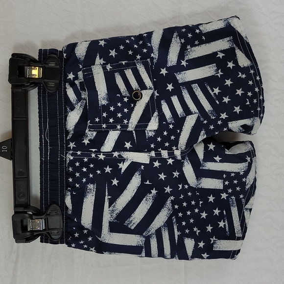 Tommy Hilfiger 2 Piece Outfit Size 18 M - Picture 6 of 8